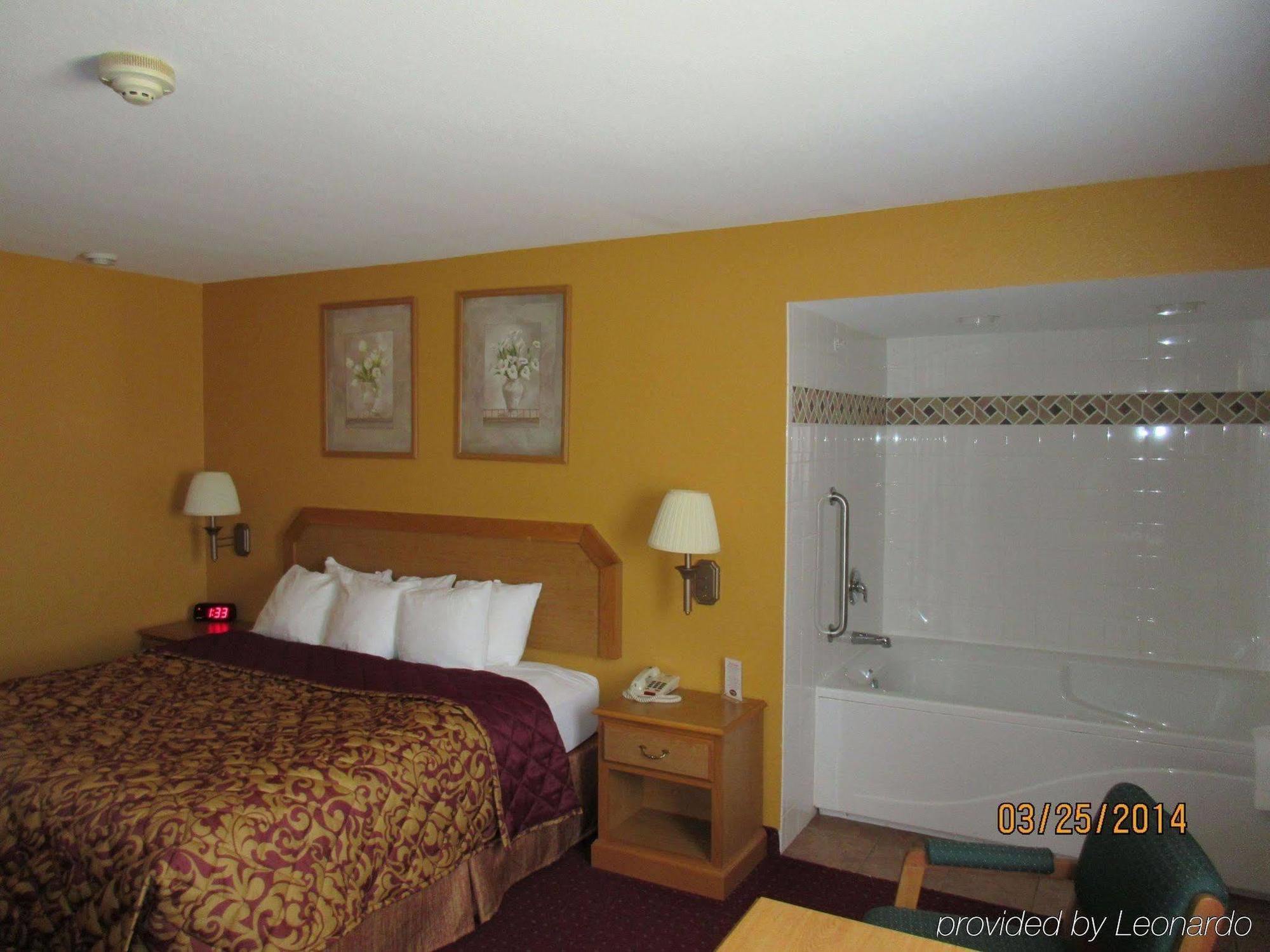 Parkfield Inn - Warsaw Habitación foto